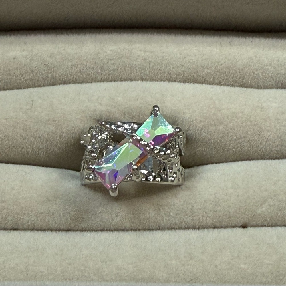 Elegant Silver and Iridescent Crystal Ring